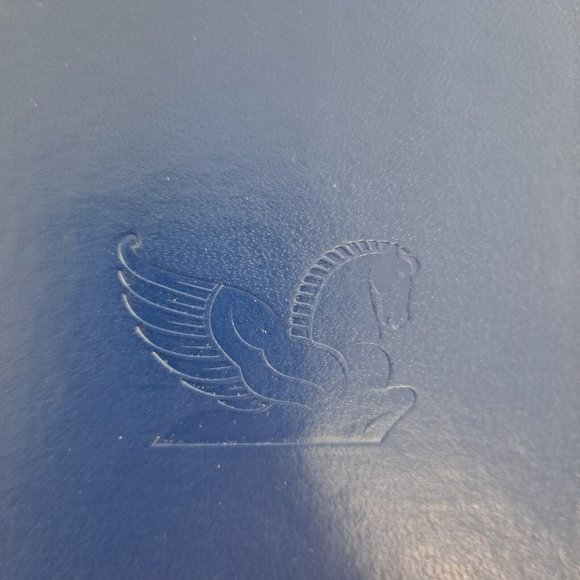 Readers Digest Hardback Volume 1 2005 - Picture 2 of 9